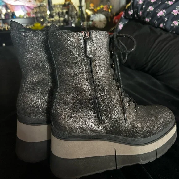 Naked feet Burnout Leather Boots 🌸 - Picture 6 of 13